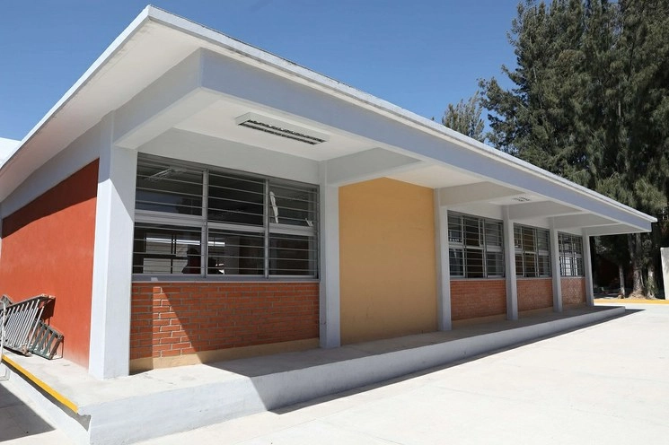 La Secretaría de Educación de Edomex destituyó a Omar Soberanis Galeana, director de la secundaria "Doctor Jaime Torres Bodet". Foto @SeducEdoMex 