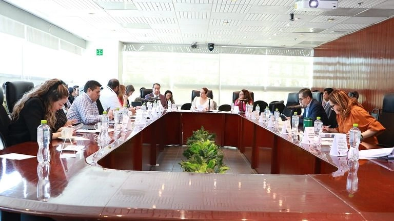 Tres empresas presentaron al IEEM sus ofertas técnicas y económicas para la impresión de boletas y material electoral para los comicios del Poder Judicial. Foto 