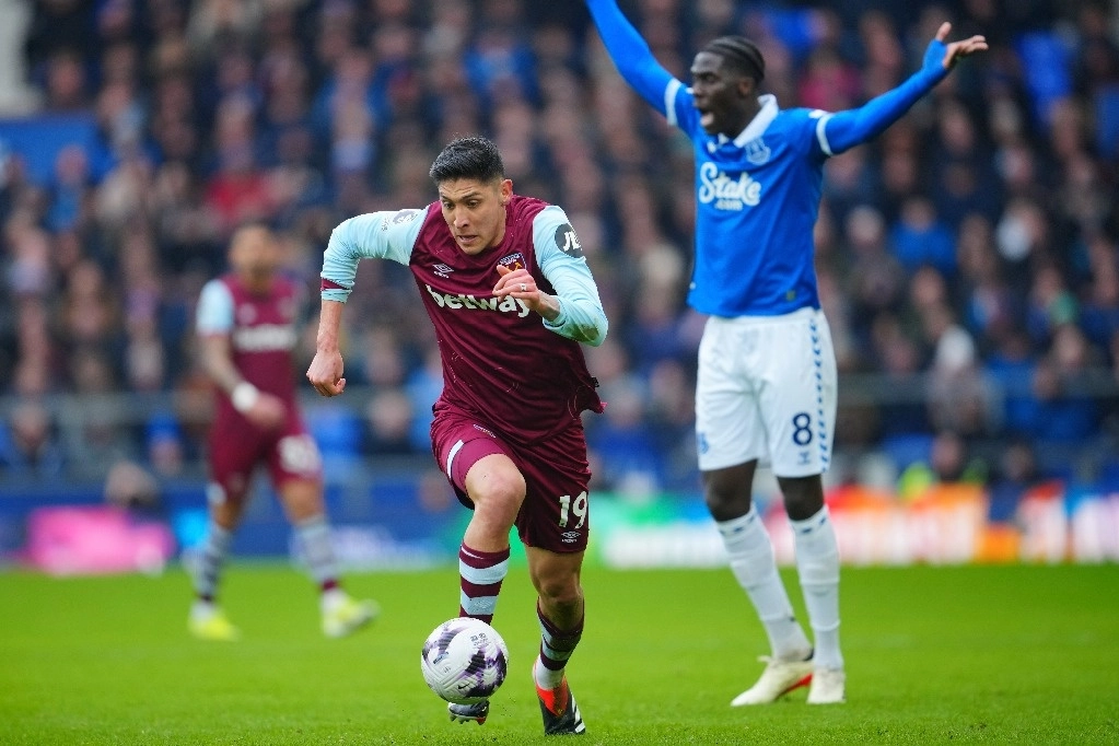 El mexicano Edson Álvarez anotó el 3-1 definitivo ante Everton al minuto 95. el 2 de marzo de 2024. Foto Ap 