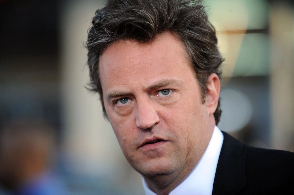 Perry, de 54 años, era conocido mundialmente por su interpretación de Chandler Bing en "Friends", la popularísima sitcom que duró 10 temporadas entre 1994 y 2004. Foto Afp.