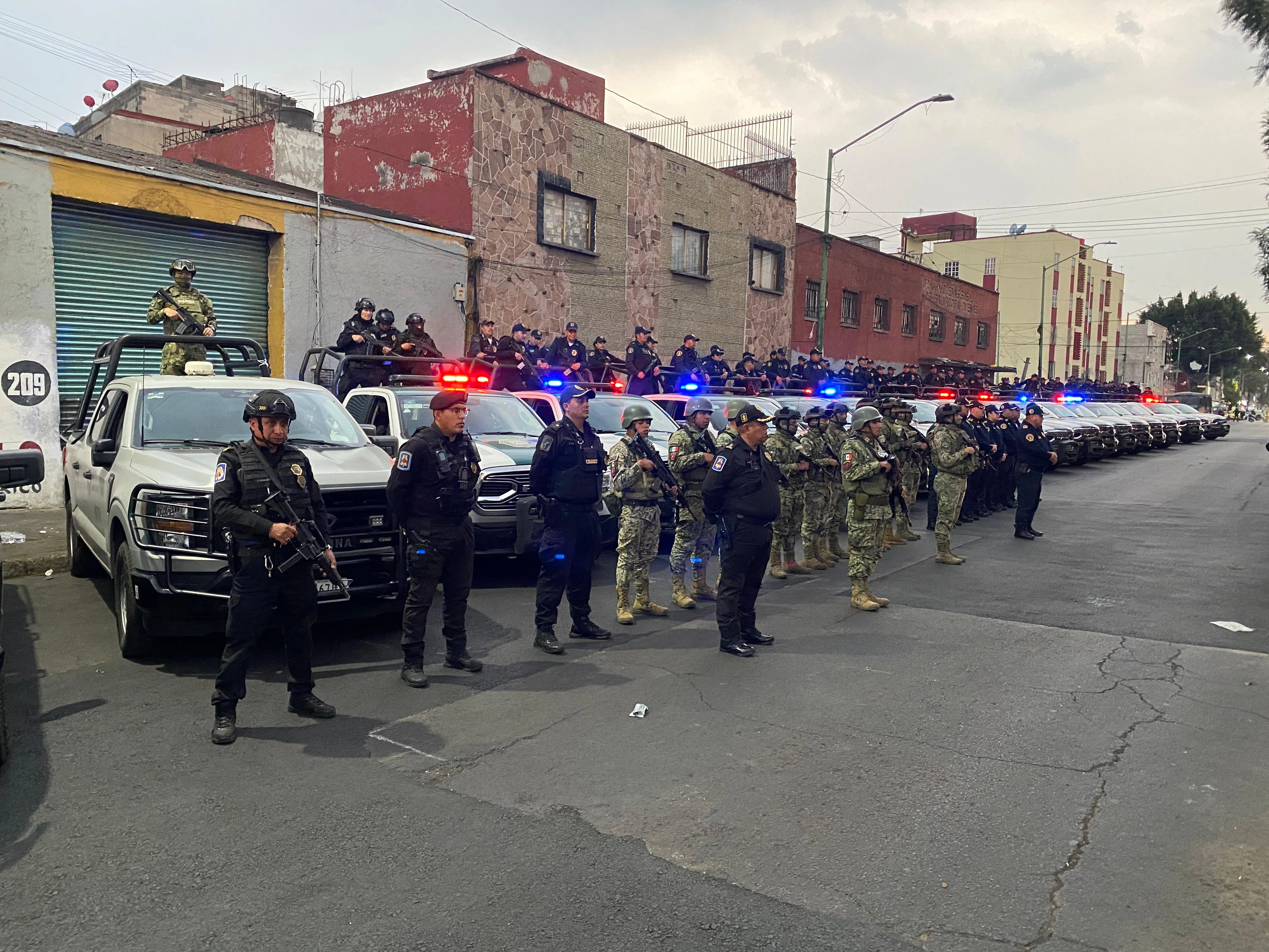 El titular de la Secretaría de Seguridad Ciudadana estuvo en el comienzo de los recorridos de seguridad por varias alcaldías. Foto 