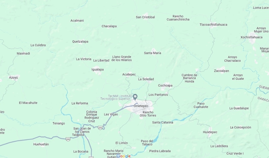 Alrededor de las 21 horas de anoche, el vehículo en que viajaban fue emboscado sobre la carretera que va de Tlacoachistlahuaca a Ometepec. Imagen tomada de Google Maps