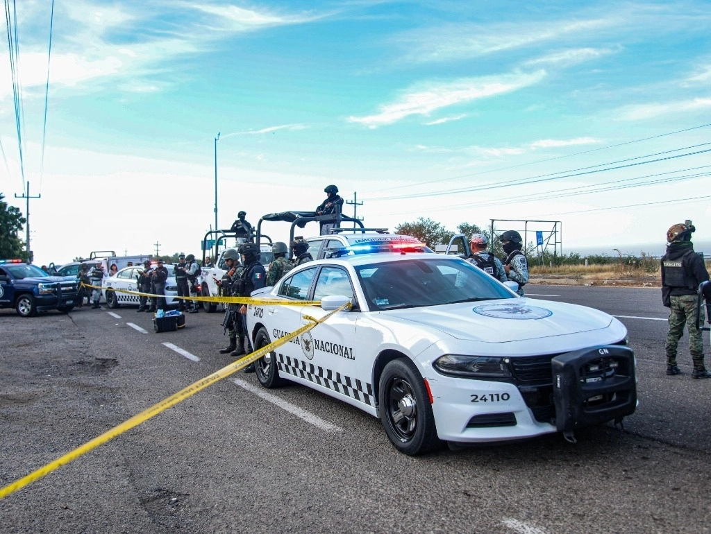 Los cuerpos de cinco hombres fueron encontrados frente a la Facultad de Agronomía, de la Universidad Autónoma de Sinaloa, cerca de la carretera Culiacán-Eldorado, el 26 de noviembre de 2024. Foto Cuartoscuro