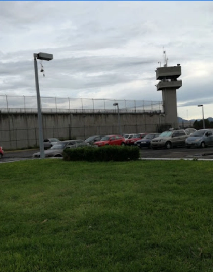 René Mejía Olivares tenía 13 años de servicio en el penal. Foto tomada de Google Maps