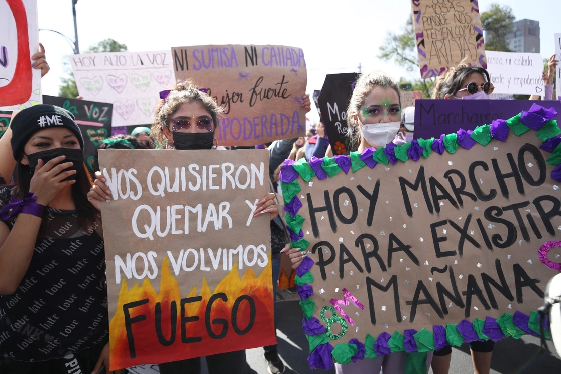 Marcha contra la violencia hacia las mujeres en la Ciudad de México. Foto Yazmín Ortega Cortés / Archivo