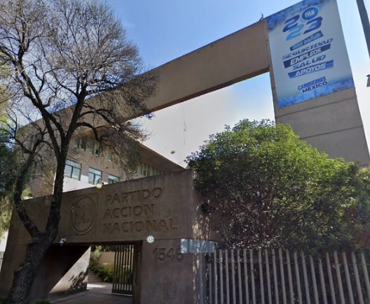 Aspecto externo de la sede nacional del PAN. Imagen tomada de Street View / archivo 