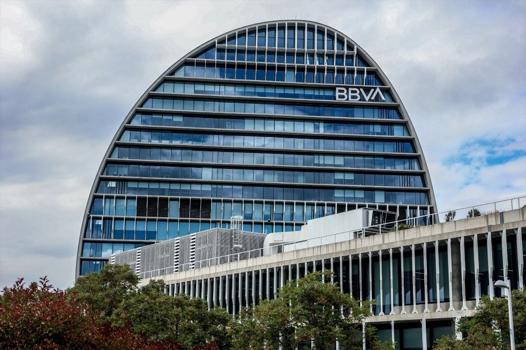 El BCE da su visto bueno a la OPA de BBVA a Banco Sabadell. Foto Europa Press