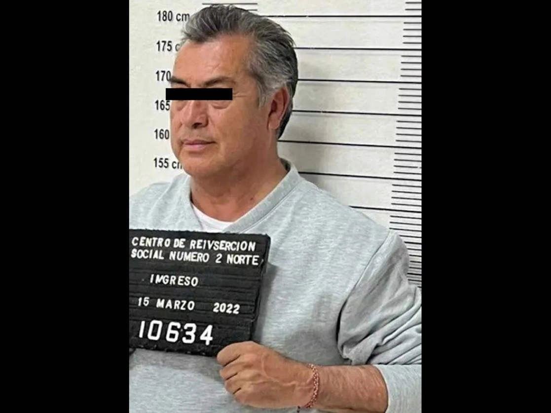 El ex mandatario de Nuevo León, Jaime Rodríguez Calderón, ‘El Bronco’, fue detenido en un operativo en el municipio General Terán, a cien kilómetros de Monterrey, informó la Fiscalía Especializada en Delitos Electorales. Contra el político pesa una denuncia interpuesta en 2018 por el emecista Samuel García Sepúlveda, en ese entonces legislador y ahora gobernador de esa entidad. Foto tomada de Twitter
