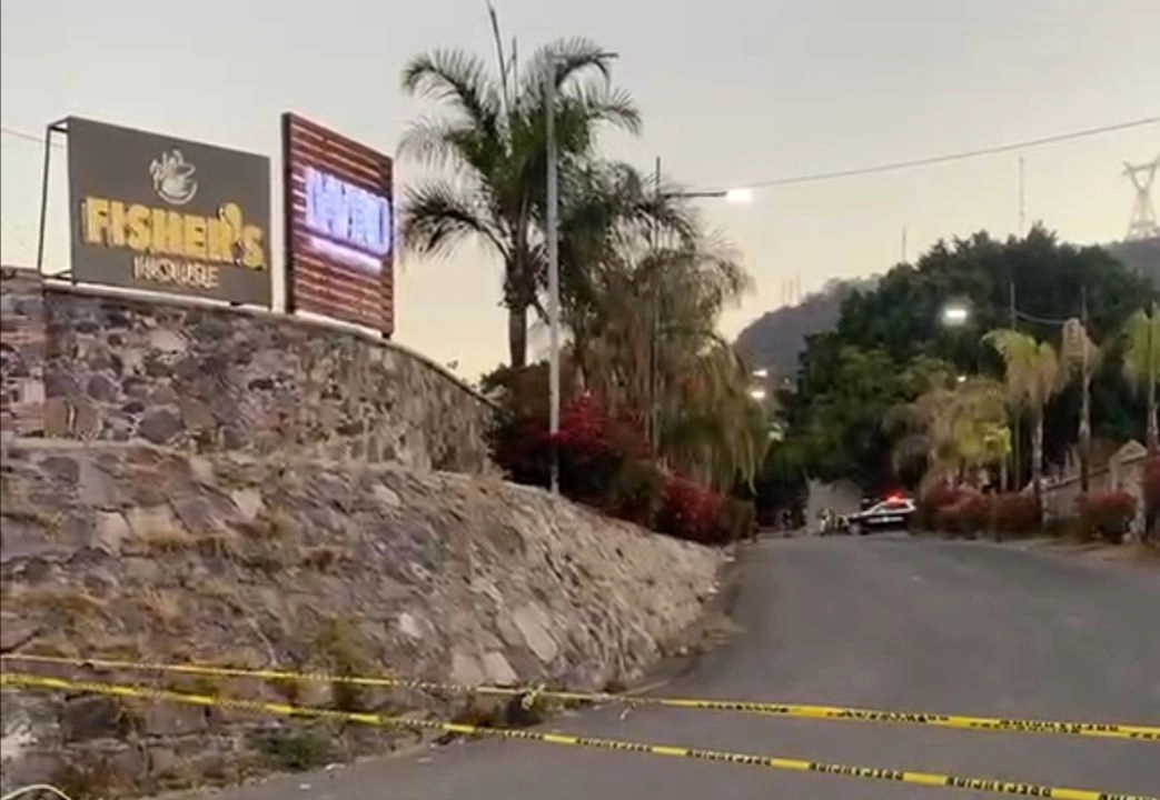 La Fiscalía General de Justicia de Querétaro informó que se dio inicio a una carpeta de investigación por el delito de homicidio por la muerte de las dos mujeres y de Diego Méndez.
