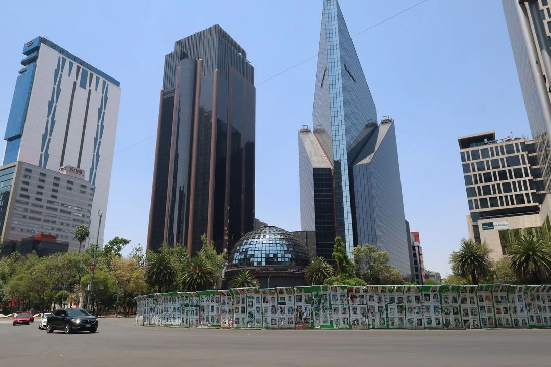 Sede de la Bolsa Mexicana de Valores, el 7 de abril de 2025. Foto 