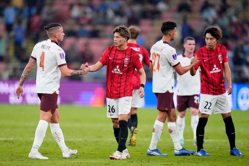 El Manchester City, que no dio margen para la sorpresa y proclamó con más goles que juego que no ha venido a Arabia Saudita de turismo, derrotó 3-0 al Urawa Red japonés en semifinales del Mundial de Clubes, el 19 de diciembre de 2023. Foto Ap