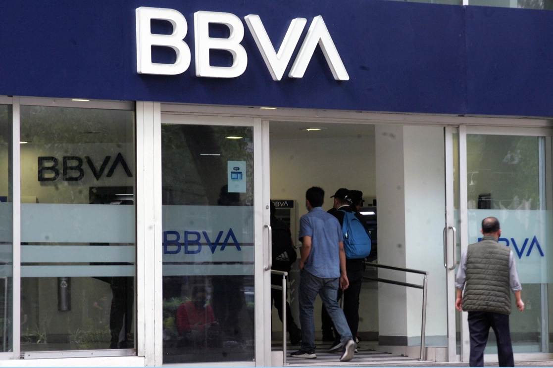 Sucursal de BBVA en la capital del país, en imagen del 7 de octubre de 2022. Foto Roberto García Rivas