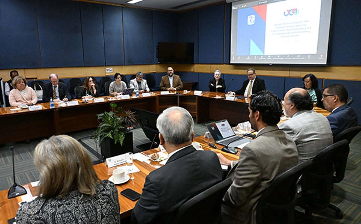 La Instauración del Comité Técnico para la Gobernanza del Cómputo y las Tecnologías de Información y Comunicación (CTeTIC) de la UNAM se realizó en presencia del rector, Leonardo Lomelí Vanegas, en Torre de Rectoría de la Máxima Casa de Estudiuos, el 5 de octubre de 2025. Foto 