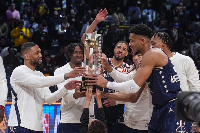 El equipo de la Conferencia Este venció este domingo 211-186 al del Oeste en el Juego de las Estrellas de la NBA. Foto Ap