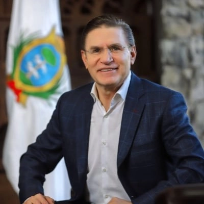 Imagen de la cuenta de Twitter del gobernador. Foto @AispuroDurango