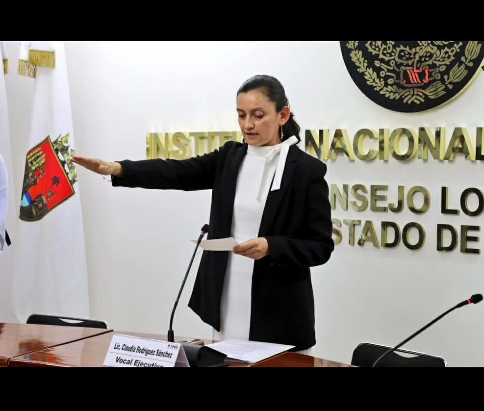 Claudia Rodríguez Sánchez rindió protesta como  vocal ejecutiva de la junta local del INE en Chiapas. Foto Tomada del Twitter @INE_Chiapas