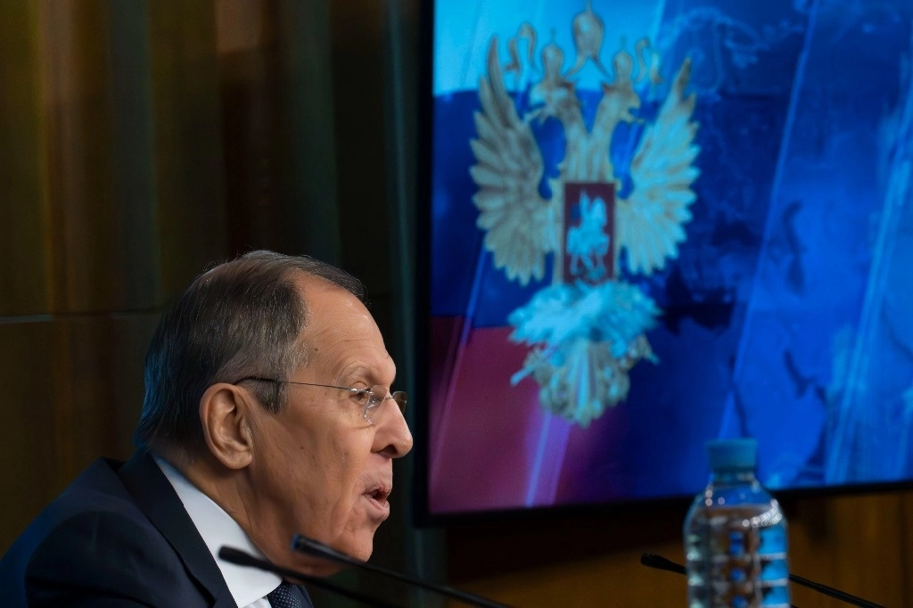 El ministro de Asuntos Exteriores ruso, Sergey Lavrov, habla durante su conferencia de prensa anual en Moscú, Rusia, el 14 de enero de 2025. Foto Ap