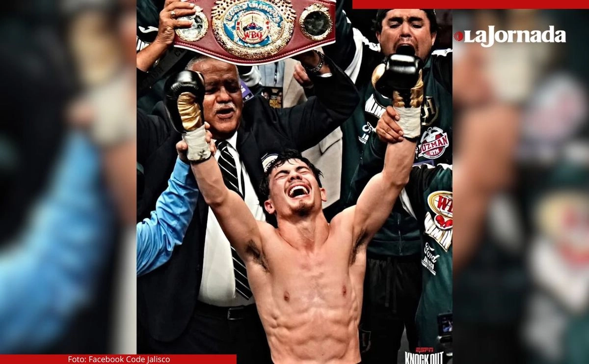 Muchas gracias a toda la gente que siempre me ha apoyado, la verdad que esto es un sueño que siempre había anhelado y se cumplió. Soy campeón”, celebró Chispa Medina quien ahora presume una foja de 26 triunfos con cuatro derrotas. 
