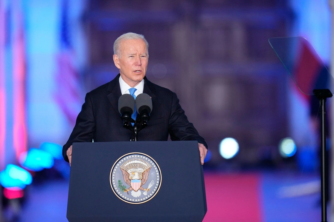El presidente Joe Biden advirtió que el mundo debe prepararse para un "largo combate" entre "democracia y autocracia", en alusión a la invasión rusa a Ucrania. Foto Ap
