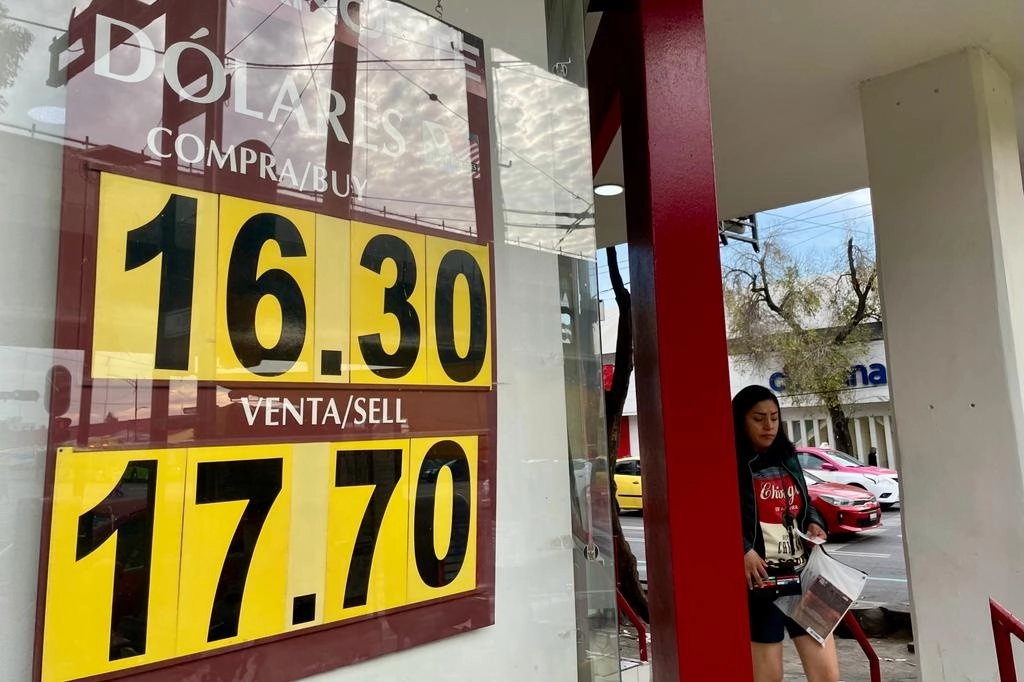 Las acciones estadunidenses cerraron a la baja el lunes mientras los inversionistas se preparaban para una semana en la que el testimonio del presidente de la Reserva Federal, Jerome Powell, y el informe mensual de empleo podrían poner a prueba las ganancias de las acciones. Foto Roberto García Ortiz / Archivo