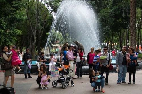 El jardín Centenario de Coyoacán en la Ciudad de México. Foto Pablo Ramos