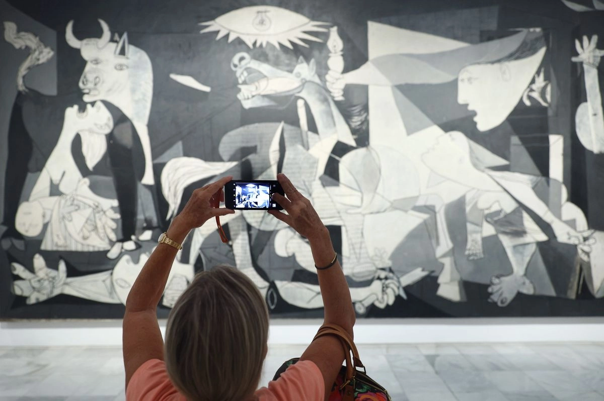 El Estado español adquirió el Guernica en 1937, debido a la Segunda Guerra Mundial, Picasso pidió que el MoMA resguardara el lienzo hasta que se restableciera la democracia en el país ibérico, lo que sucedió en 1981. Foto 
