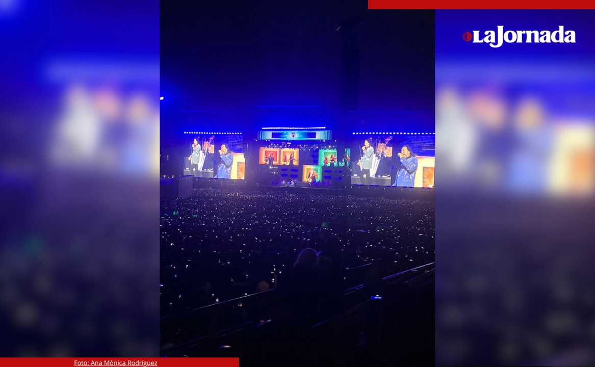 A las 10 de la noche en punto, cuando se apagaron las luces y comenzaron a observarse imágenes y videos en las diversas pantallas, el público rugió. Foto