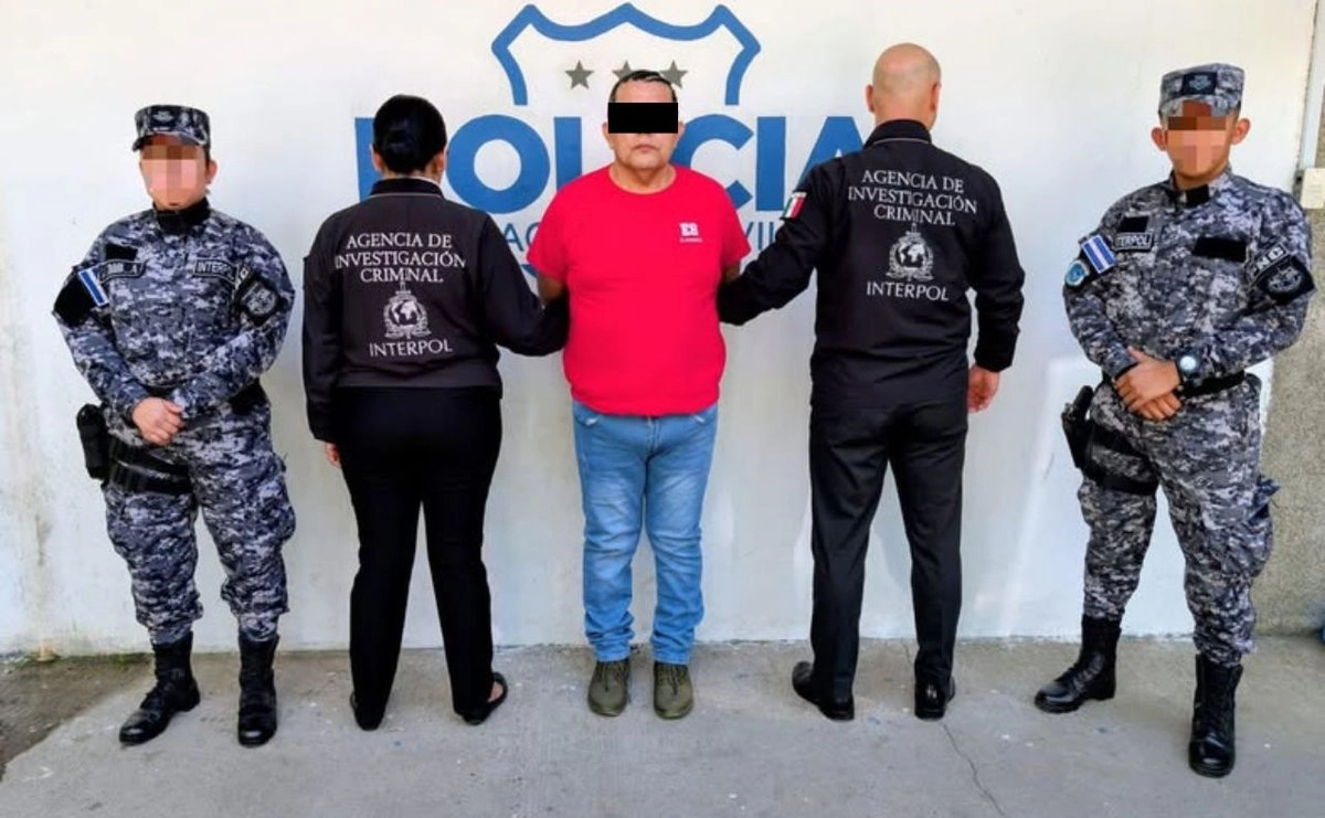 La Fiscalía General de la República recibió en extradición de El Salvador a Aguedo Juan Cortez Melgar acusado de tráfico de personas en México. Foto 