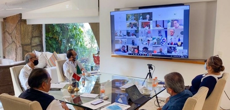Imagen de la reunión entre funcionarios federales con la Conago sobre la estrategia para arrancar "la nueva normalidad". Foto tomada del Twitter de @HectorAstudillo