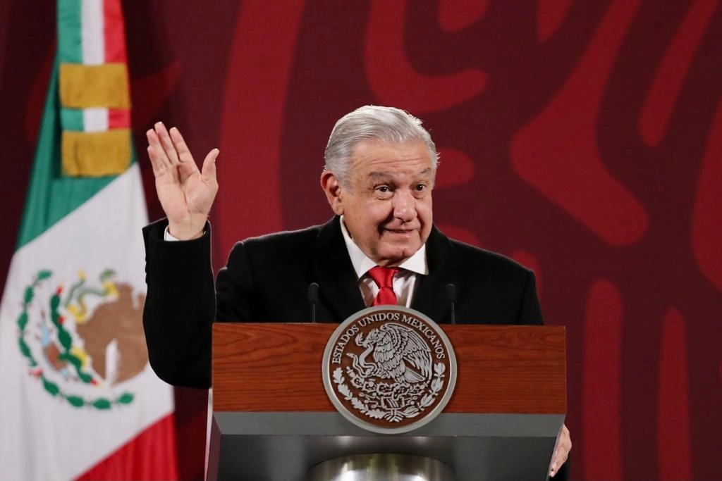 El presidente Andrés Manuel López Obrador durante su conferencia matutina en Palacio Nacional, en la Ciudad de México, el 19 de enero de 2022. Foto Roberto García Ortiz
