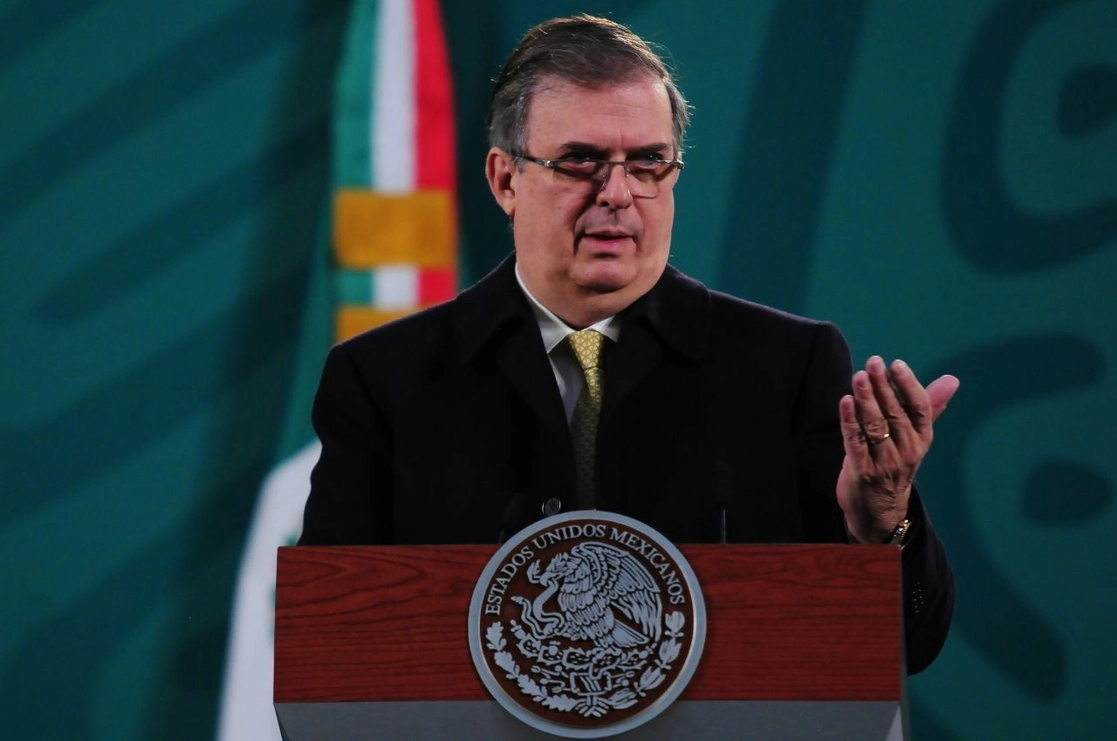 El secretario de Relaciones Exteriores, Marcelo Ebrard Casaubón, durante su participación en la conferencia presidencial matutina en Palacio Nacional, en la Ciudad de México, el 13 de enero de 2021. Foto Cuartoscuro