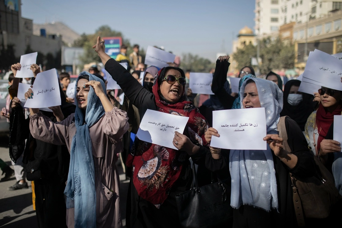 Mujeres afganas protestando en Kabul, este jueves. Foto Ap