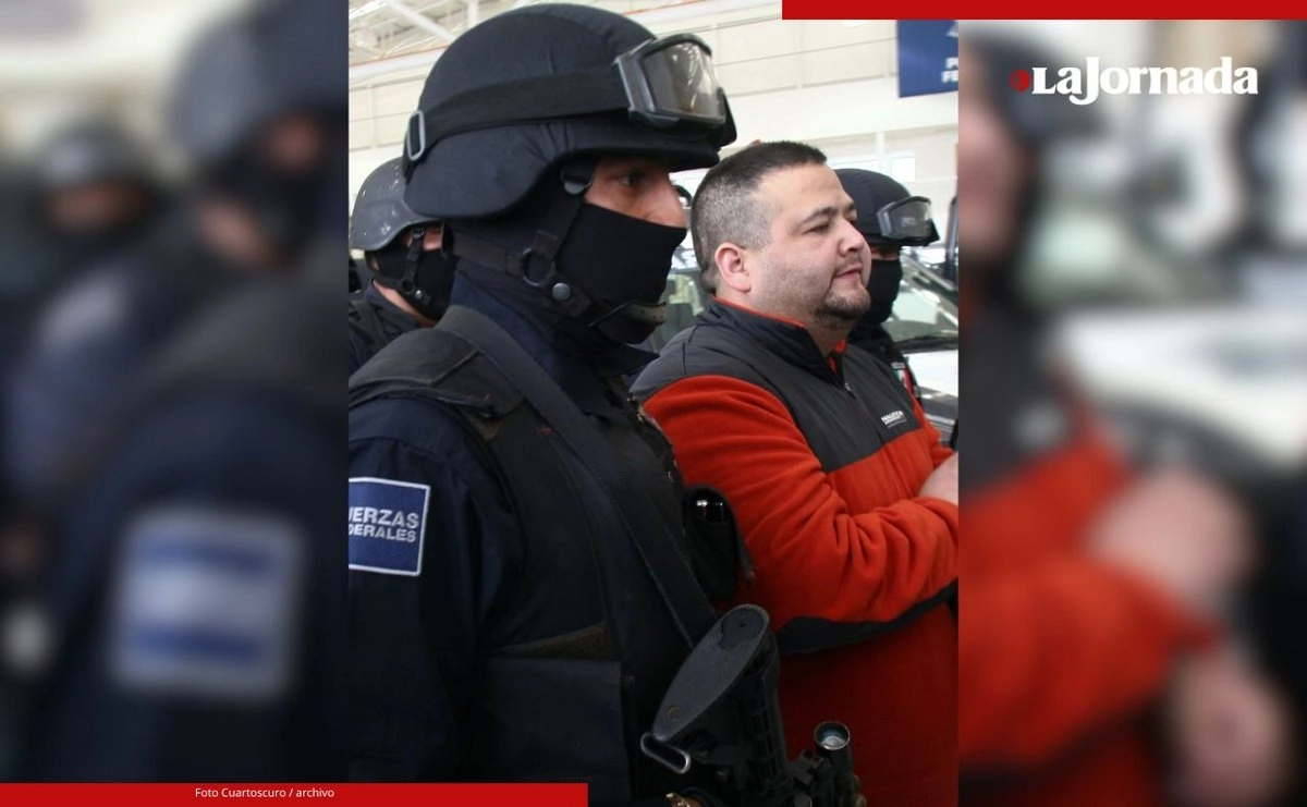 'El Teo' -uno de los ex lugartenientes del cártel de los Arellano Félix, conocido, según las investigaciones, por mandar a disolver a sus rivales en sosa cáustica- fue detenido en 2010. Las autoridades lo señalan como autor intelectual de la ejecución de más de 300 personas, cuyos cuerpos fueron disueltos en ácido por Santiago Meza Flores, 'El Pozolero'. 