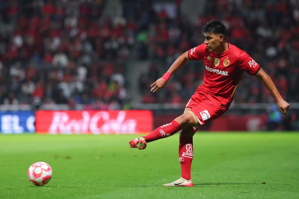 Los Diablos Rojos brindaron un recital de goles al imponerse este miércoles 6-2 ante el Monterrey en el partido correspondiente a la jornada 10 del torneo Apertura 2025 de la Liga Mx. Foto