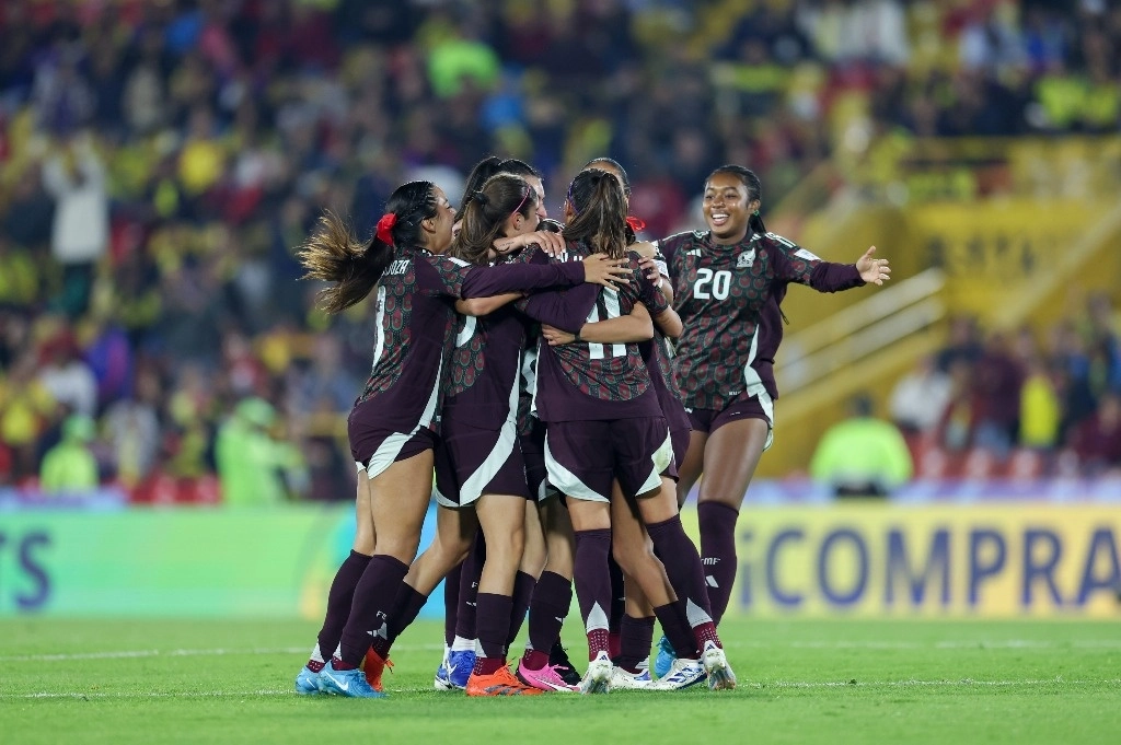 Tras un partido que dominaron en el estadio El Campín de Bogotá, donde se dieron cita más de 15 mil espectadores, las tricolores lideran provisionalmente la zona con cuatro puntos. Foto tomada de X @Miseleccionfem.