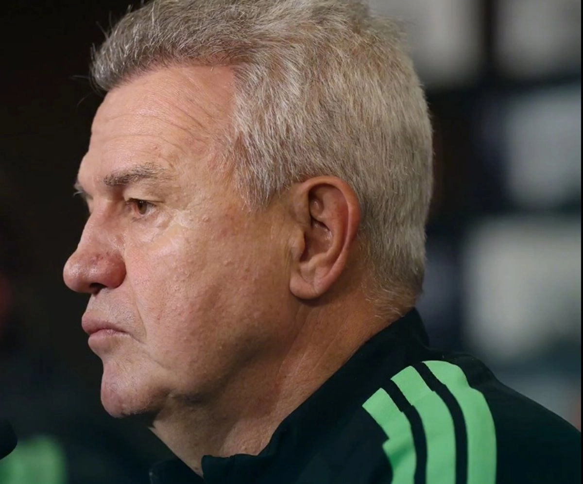 El entrenador de la Selección Nacional, Javier Aguirre durante conferencia de prensa. Imagen tomada de video compartido en la cuenta de X 