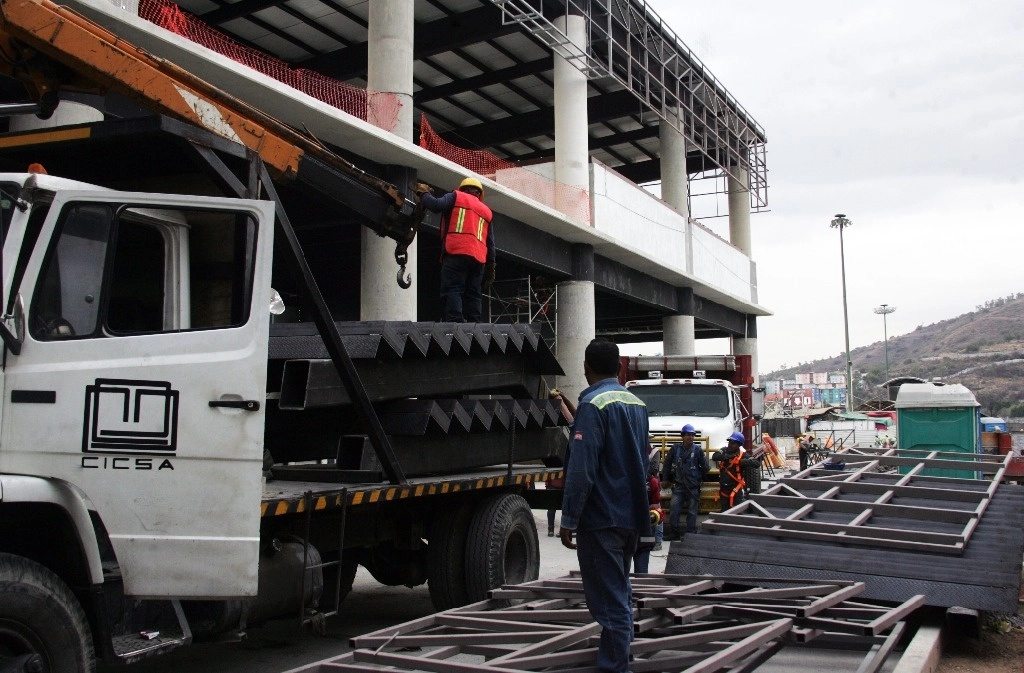 Por su parte, las horas trabajadas (mil 518) y las remuneraciones (114 millones de pesos) en 2023 presentaron variaciones anuales positivas, de 9.1 y 20 por ciento, respectivamente. Foto Roberto García Rivas / La Jornada.