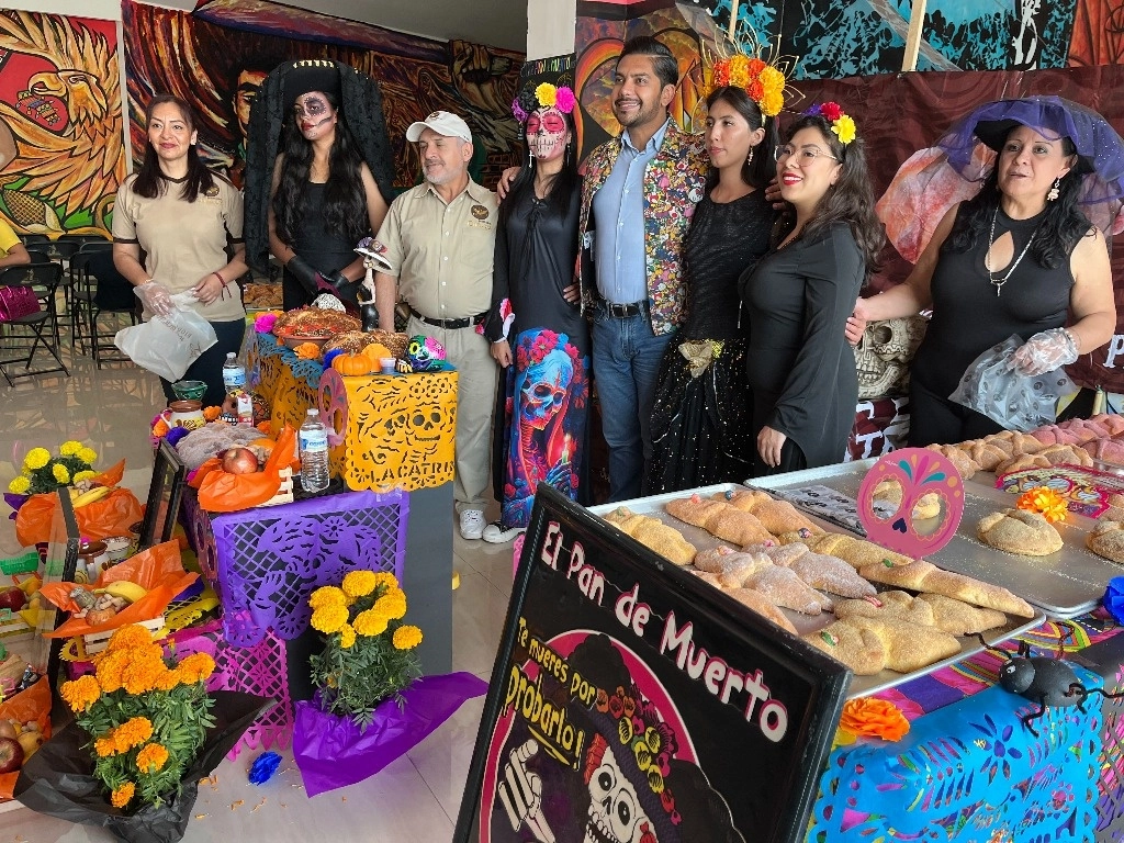 Presentación de la Feria de Pan de Muerto en Nezahualcóyotl. Foto René Ramón