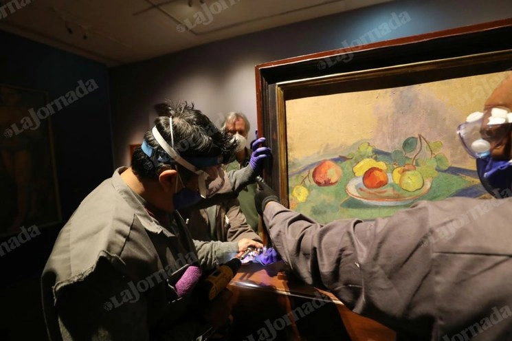 Marc Restellini, curador de la exposición ‘El París de Modigliani’ y sus contemporáneos, relata a ‘La Jornada’ que hace más o menos dos años comenzaron las conversaciones con autoridades del Palacio de Bellas Artes para realizar la muestra. Foto Yazmín Ortega Cortés
