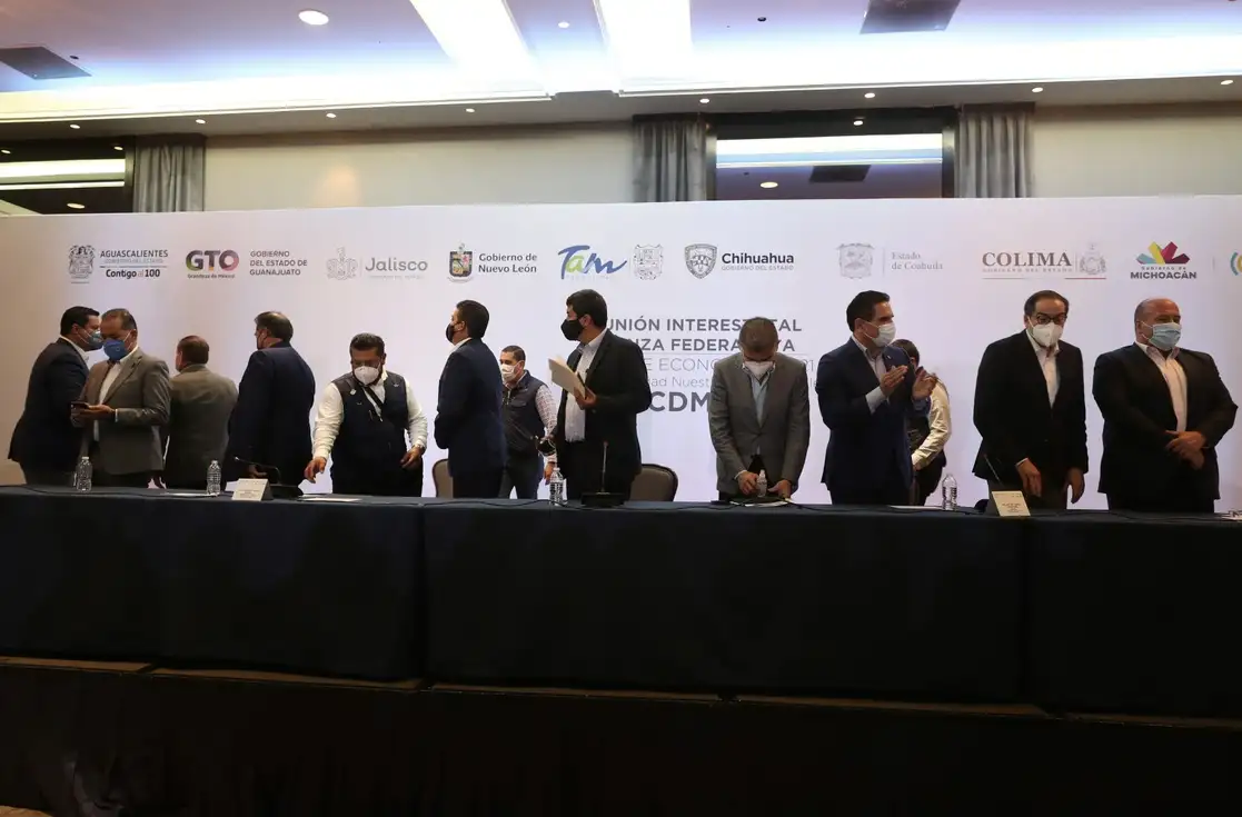 La Asociación de gobernadores de Acción Nacional (GOAN)anunció que actuarán de inmediato en la compra y aplicación de vacunas contra el Covid-19. Foto José Antonio López / Archivo