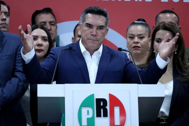 El dirigente del PRI, Alejandro Moreno dijo que la alianza opositora buscará el mejor método de elección de su candidato presidencial. Foto Roberto García/Archivo