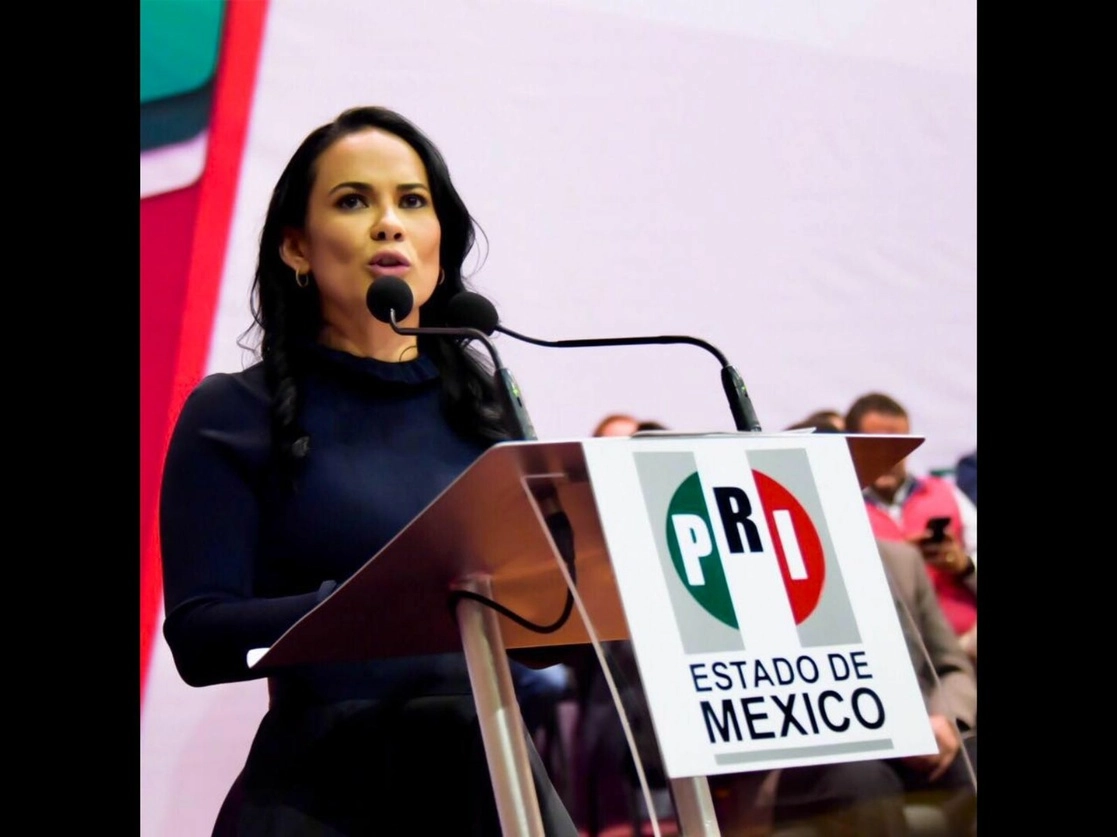 La Coordinadora por la Defensa del Estado de México, Alejandra Del Moral Vela, avizoró que unidos los priístas mexiquenses ganarán el año próximo. Foto tomada de facebook.com/AlejandraDMV / Archivo