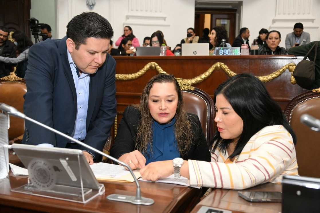 Diputados en el Congreso de la CDMX. Foto @Congreso_CdMex