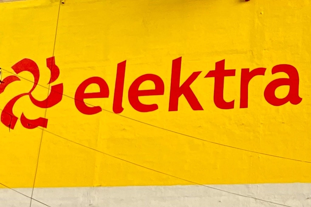 El dueño de Elektra, Ricardo Salinas Pliego, anunció que recurrirá a la SCJN para continuar el litigio y evitar el pago de 24 mil mdp del ISR de 2013. Foto Trinidad Zamudio Márquez