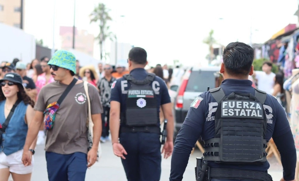 El relevo es en un periodo de "tres, cuatro" o hasta cinco días, en tanto se lleva a cabo la evaluación de los agentes municipales. Foto tomada de X @SeguridadBC / Archivo
