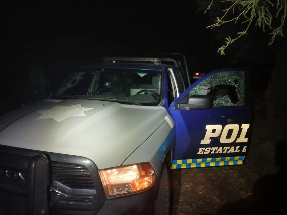 La Secretaría de Seguridad y Paz recibió un reporte al 089, la madrugada del sábado, sobre cinco hombres armados en la comunidad de San Bernardo del municipio de Salamanca.

