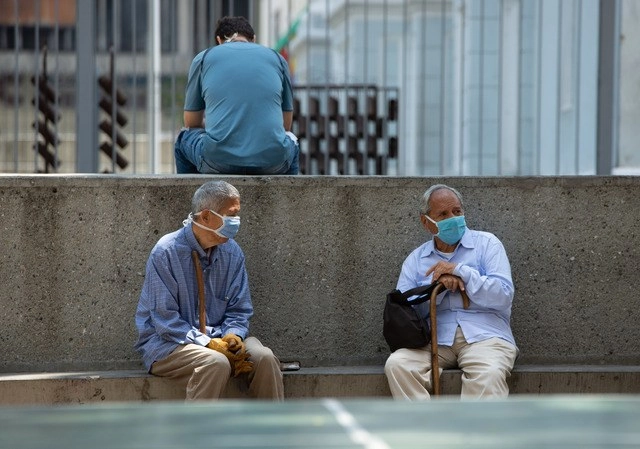La FAO  resaltó a los países donde hay inseguridad alimentaria aguda por factores económicos y climáticos: Venezuela, El Salvador, Guatemala, Honduras, Nicaragua y Haití. La imagen, en Caracas. Foto Xinhua