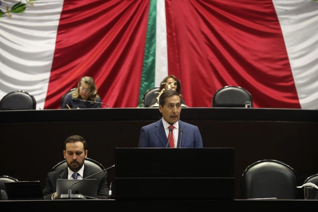 El secretario de Hacienda Rogelio Ramírez de la O comparece ante diputados con motivo del Paquete Económico 2025, en la Ciudad de México, el 20 de noviembre de 2024. Foto Yazmín Ortega Cortés