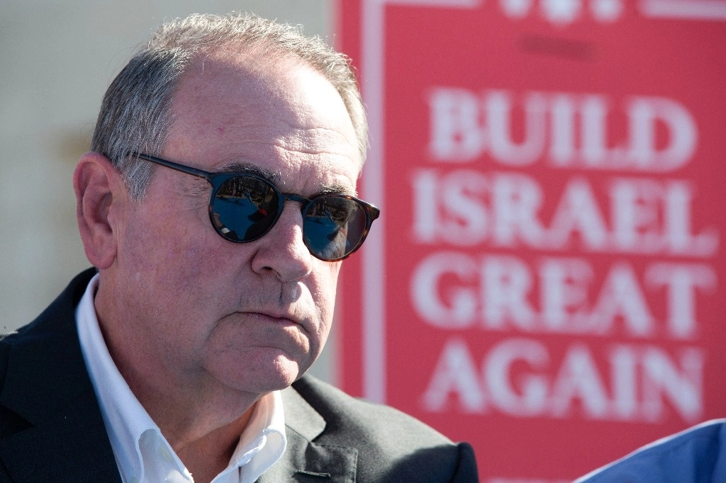 Huckabee ha organizado visitas de grupos turísticos pagados a Israel durante años, anunciándolas frecuentemente en medios de comunicación de tendencia conservadora. Foto Ap