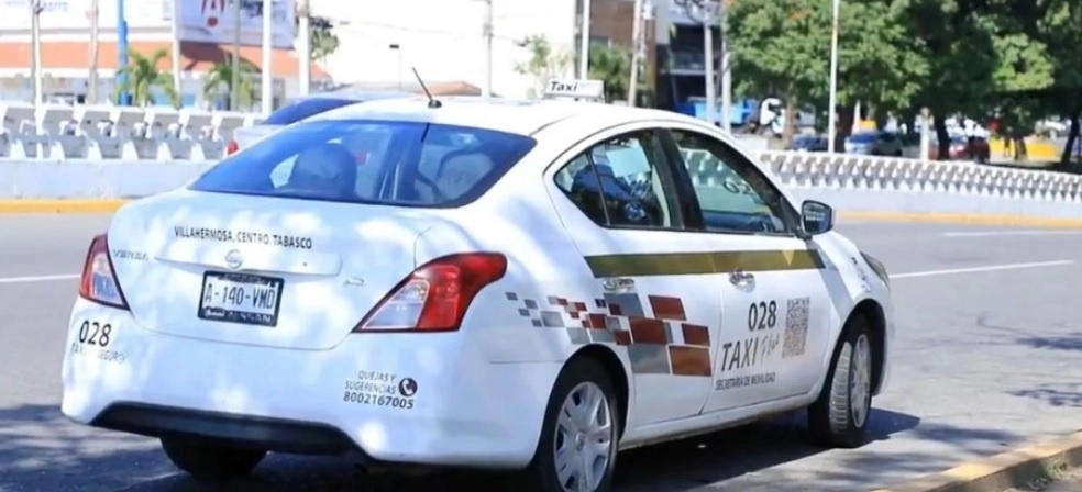 El titular de la Secretaría de Movilidad a su cargo está en la etapa de revisión y planeación para mejorar el servicio de transporte en el estado, a fin de hacerlo más funcional, incluso no descartó el uso de las plataformas digitales en el servicio de taxi especial. Foto @semovitabasco 